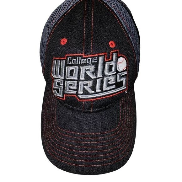 Zephyr Men's Black Gray NCAA 2017 College Baseball World Series Fitted Hat Small - Picture 1 of 7